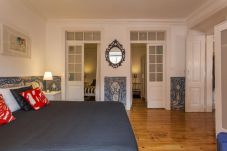 Apartamento em Lisboa - C2 - Charme do Séc. XVIII na Bica