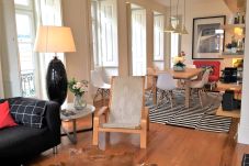 Apartamento em Lisboa - B2 - Design e Conforto na Bica