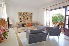 Villa em Quarteira - VV - Villa Incrível em Vilamoura com Piscina