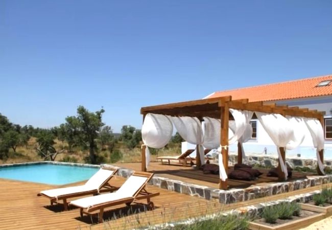 Casa em Santa Margarida da Serra - VG - Villa Única com Piscina em Grândola 