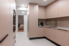 Apartment in Lisbon - BE - Moderno com Pátio Priv na Bica