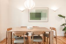 Apartment in Lisbon - C1 - Moderno e Acolhedor na Bica