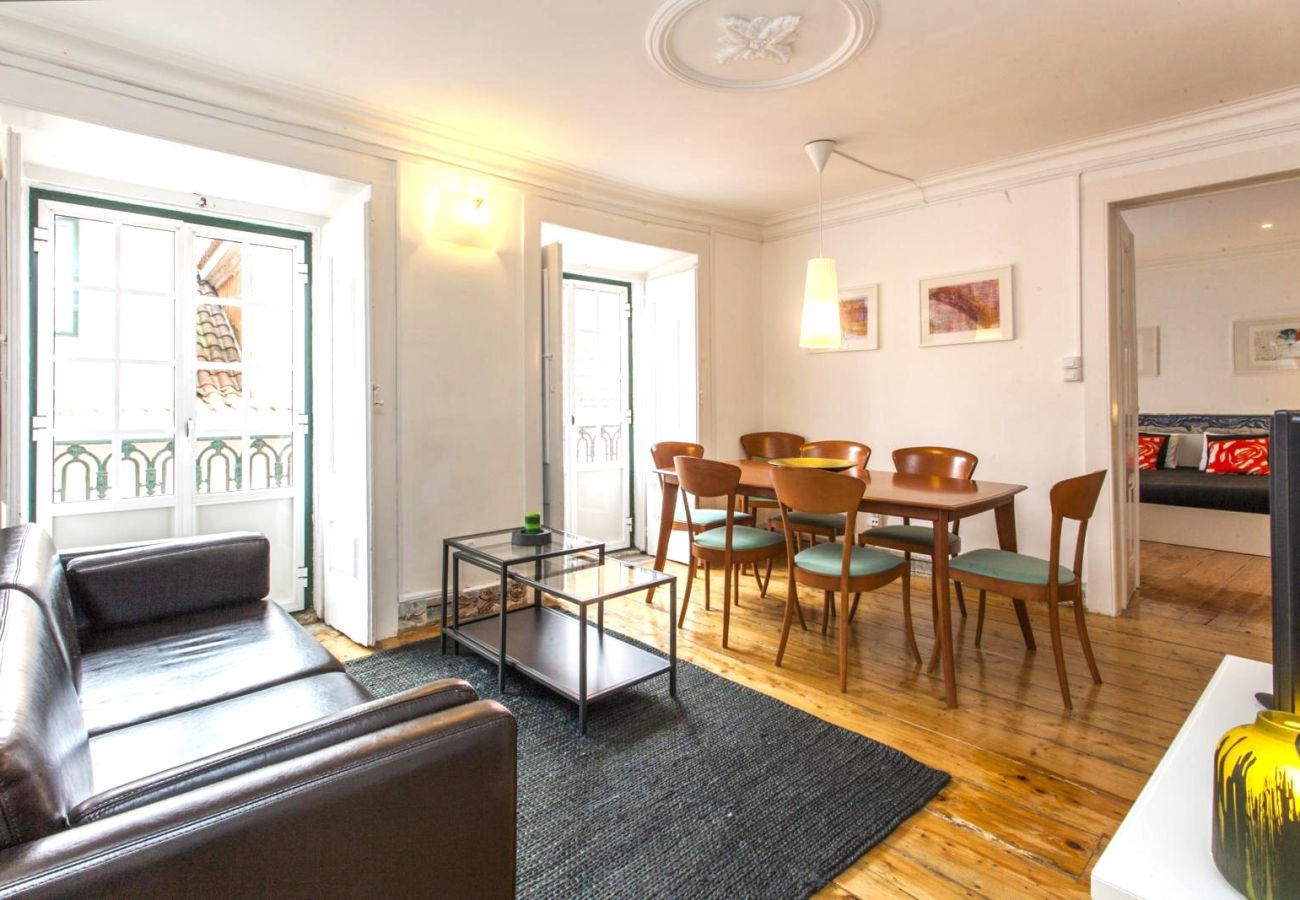 Apartment in Lisbon - C2 - Charme do Séc. XVIII na Bica