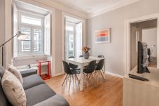 Apartment in Lisbon - B1 Luminous & Spacious Gem | Central Location