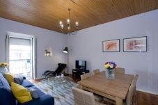 Apartment in Lisbon - PN - Em Remodelação Total!