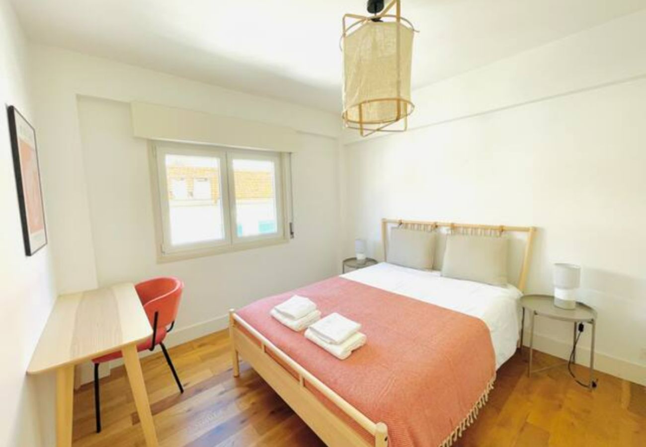 Apartment in Lisbon - VM - Apartamento em Campo de Ourique