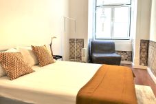 Apartment in Lisbon - S.Juliao 1E+1D
