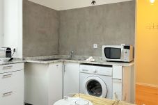 Apartment in Lisbon - S.Juliao 2E+2D